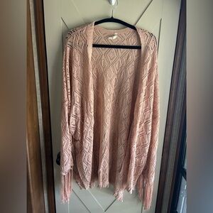 POL crochet kimono duster dusty mauve beige with fringe sleeves size large